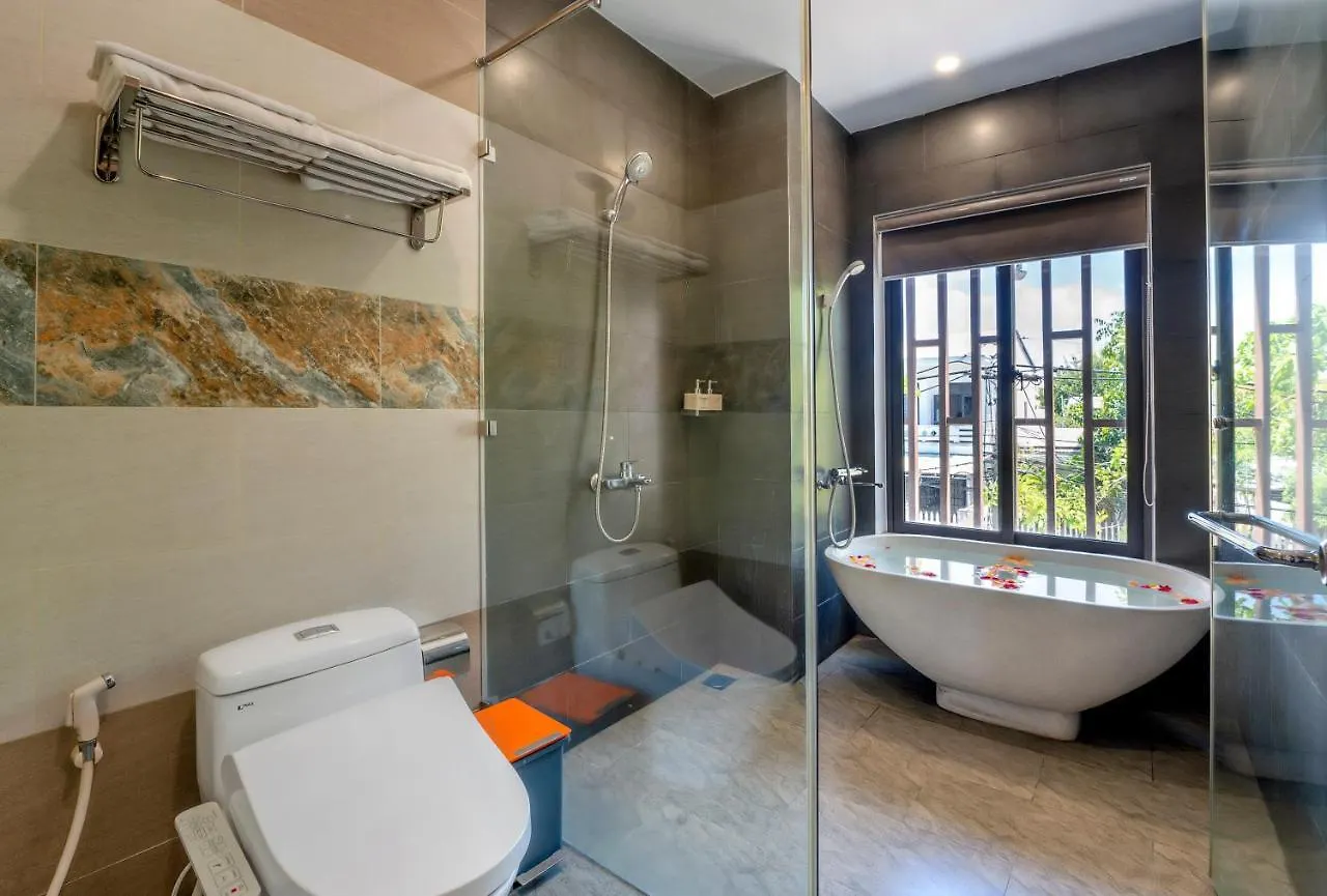December Oasis Hoi An Villa 酒店